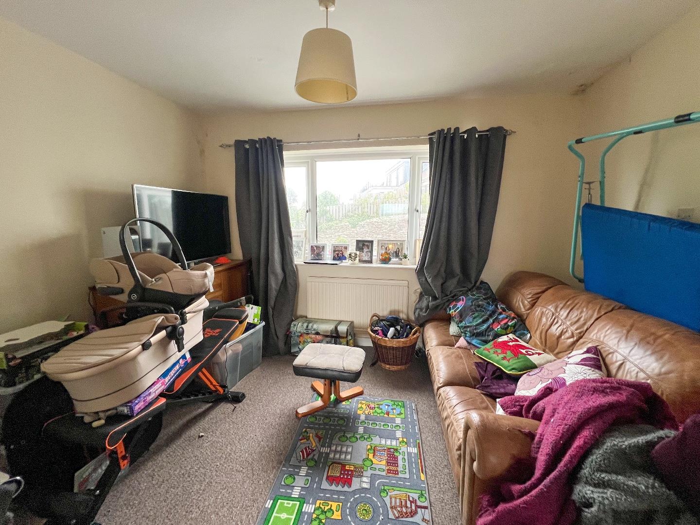 22 Somerset View, Ogmore By Sea, Vale Of Glamorgan CF32 OPP